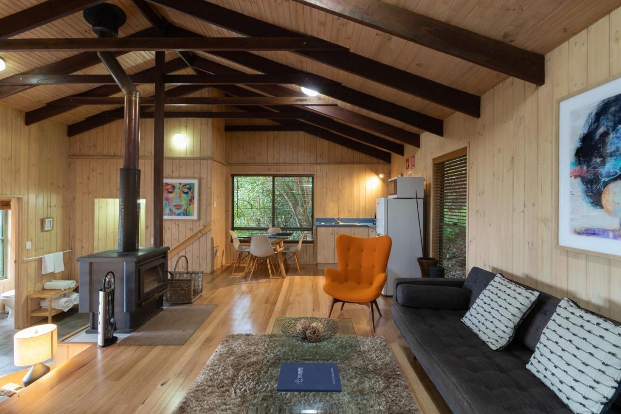Treetops Seaview Montville Exterior photo