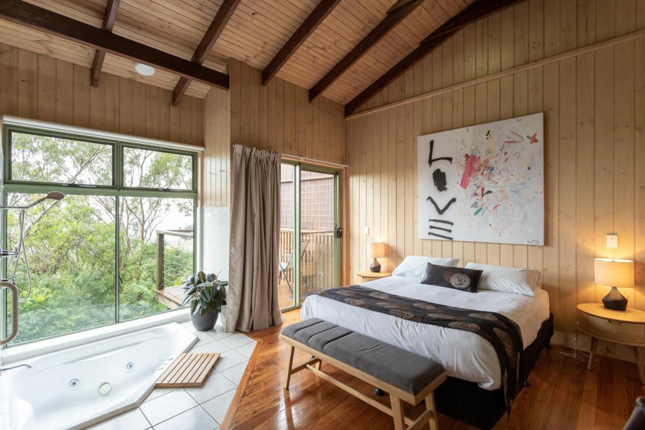 Treetops Seaview Montville Exterior photo